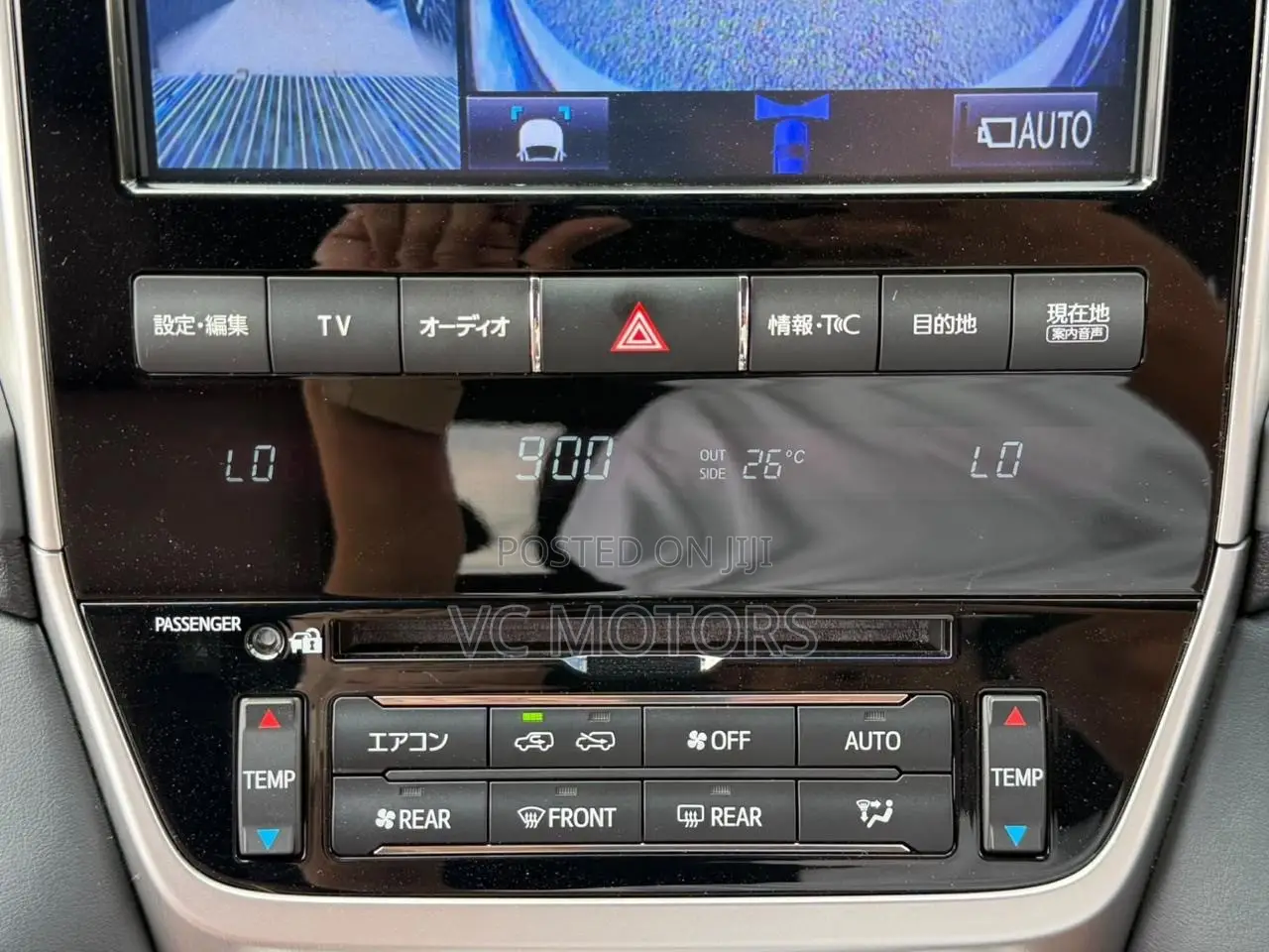 Toyota Land Cruiser 4.6 V8 ZX 2019 White