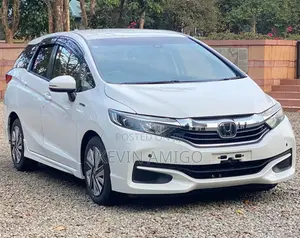 Honda Fit Shuttle 2019 White
