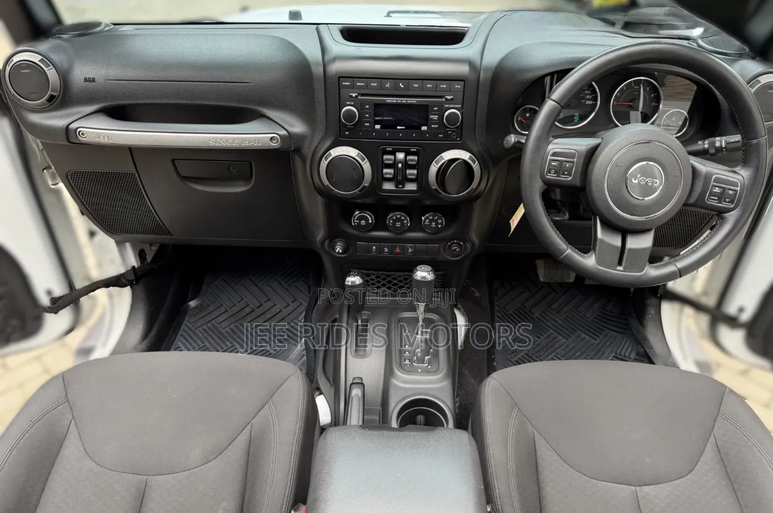 Jeep Wrangler 2016 Off white