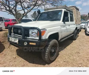 Toyota Land Cruiser 2014 White