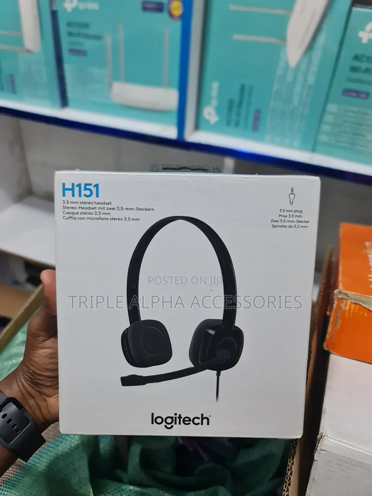 Logitech H151 Wired, Noise-Canceling Headphones