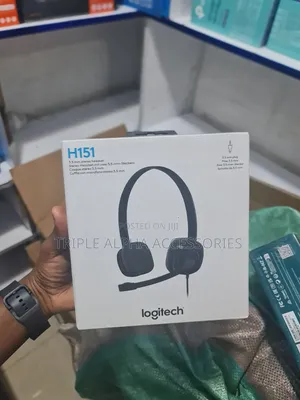 Logitech H151 Wired, Noise-Canceling Headphones