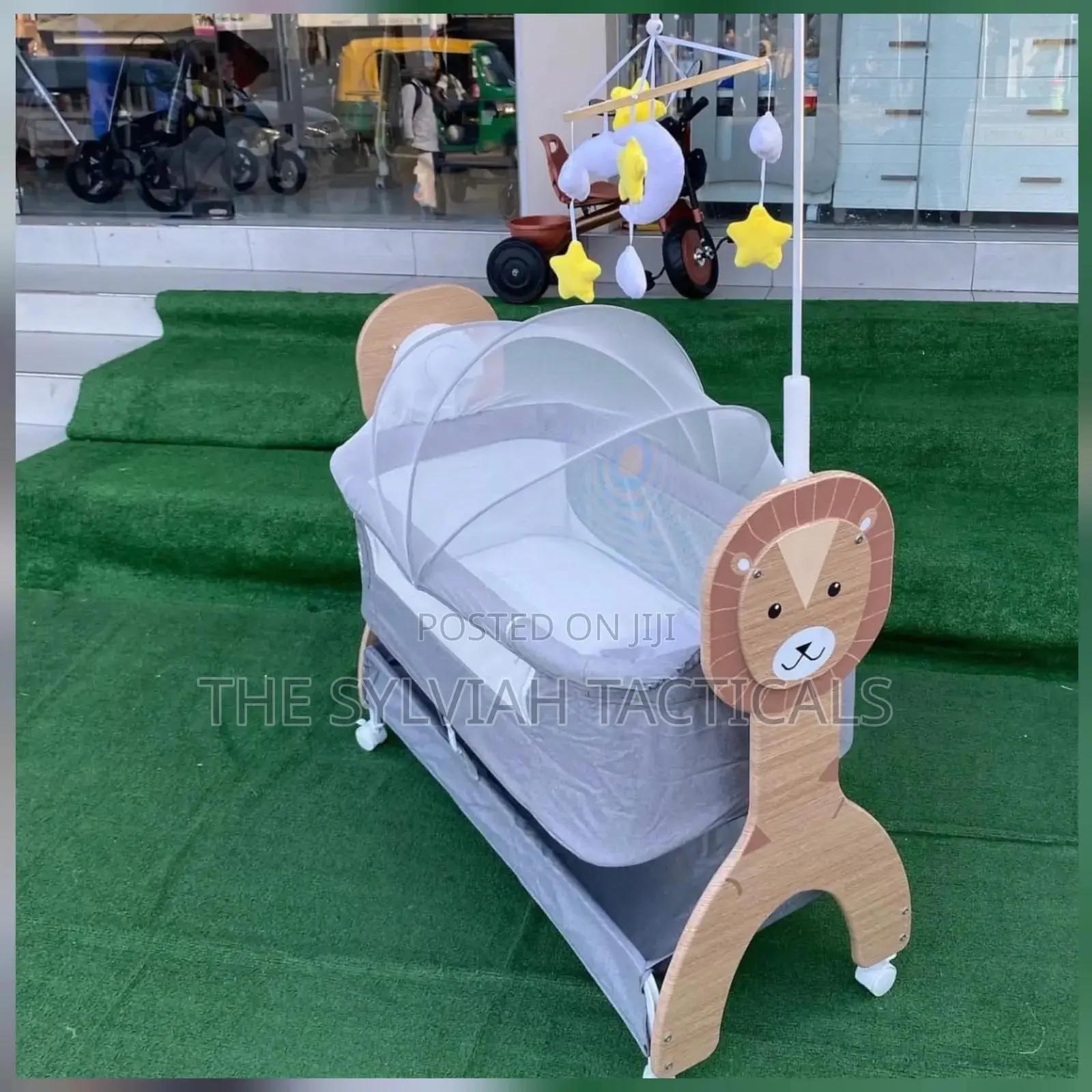 Keeps Your Baby Close to You While Providing a Safe