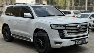 Toyota Land Cruiser 2015 Pearl
