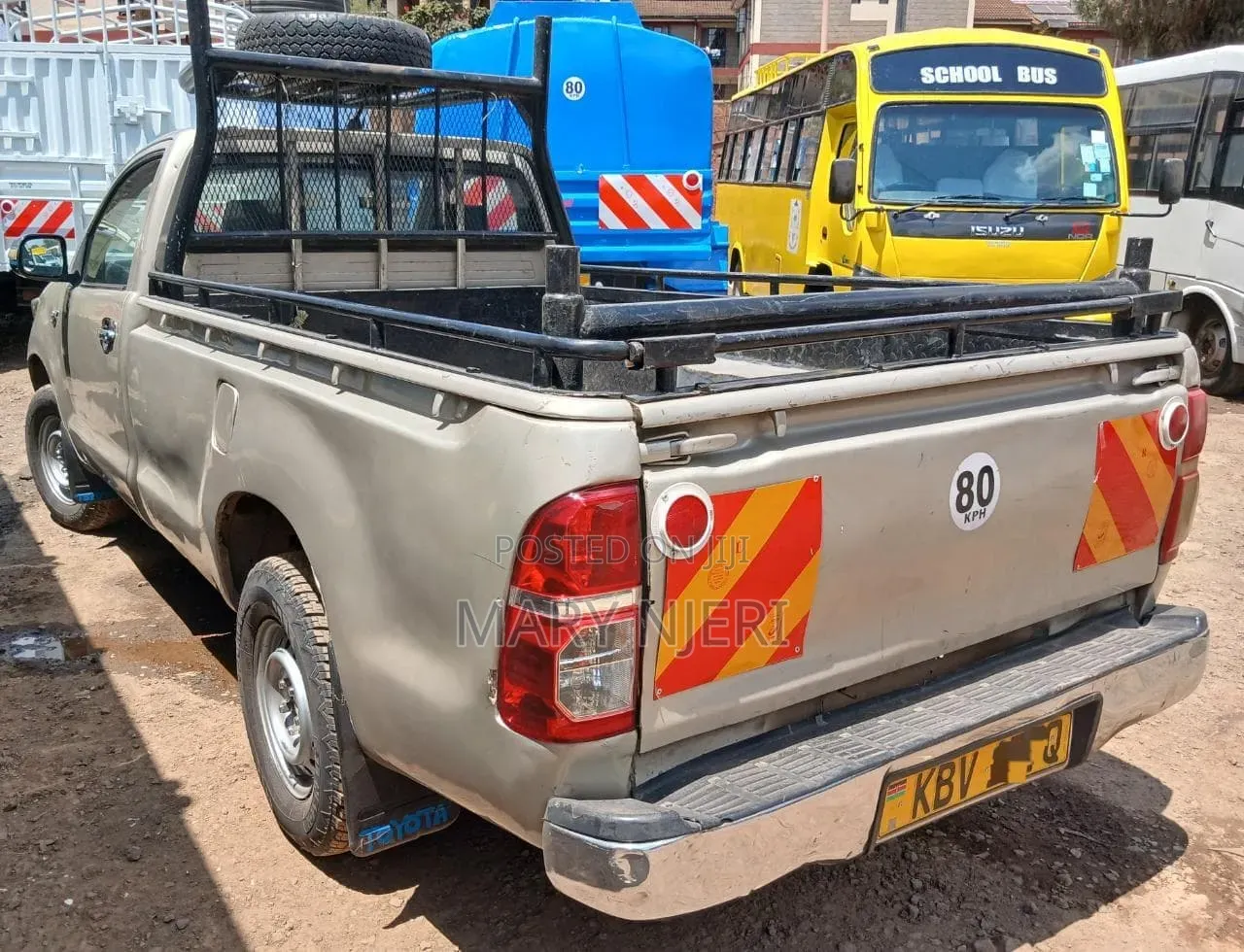 Toyota Hilux WORKMATE 2013 Gray