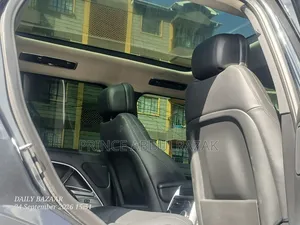 Land Rover Range Rover Vogue 2023 Gray