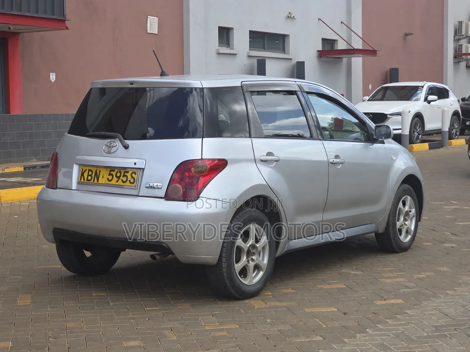 Toyota IST 2005 Silver