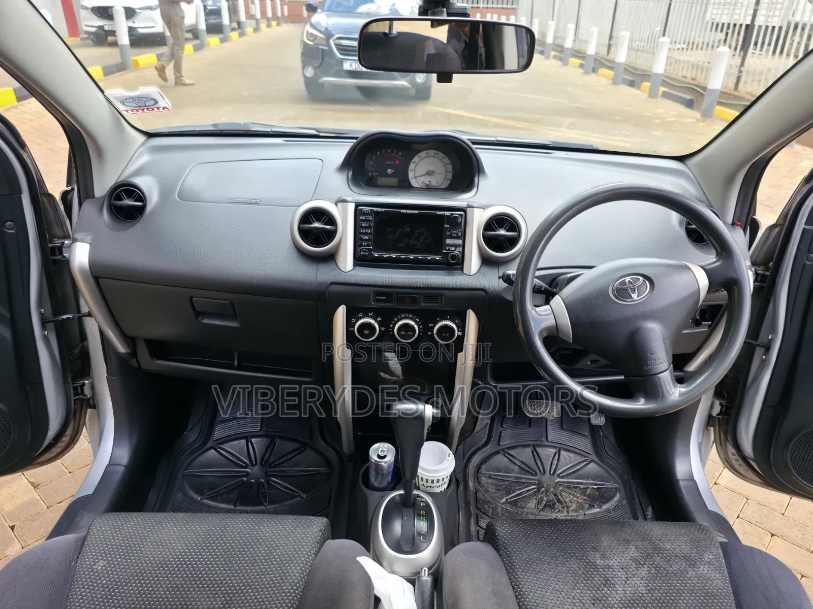 Toyota IST 2005 Silver