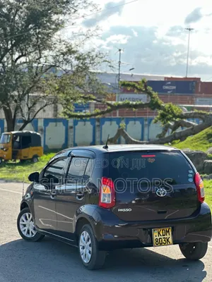 Toyota Passo 2016 Brown