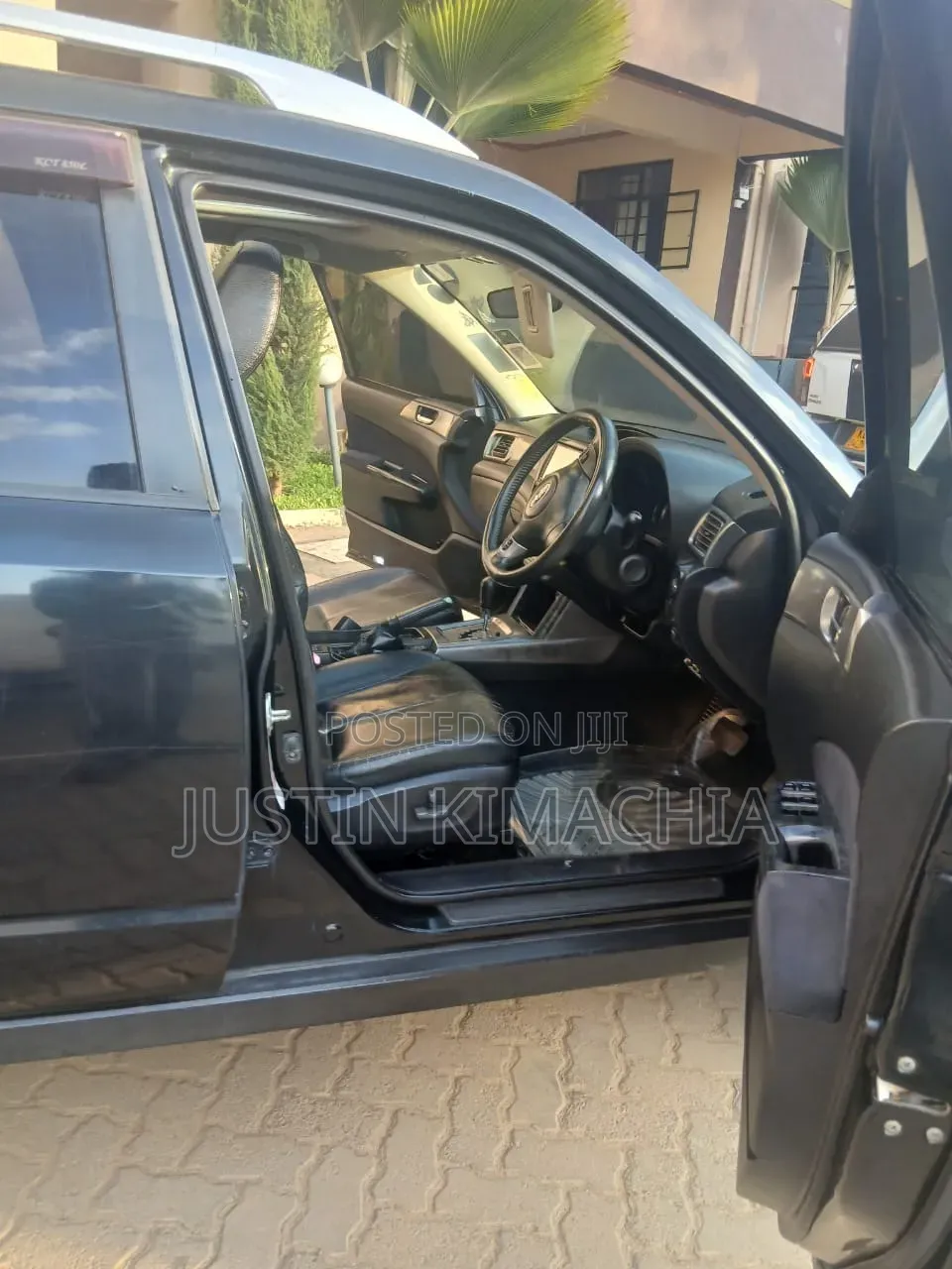 Subaru Forester 2.5X Automatic 2011 Black