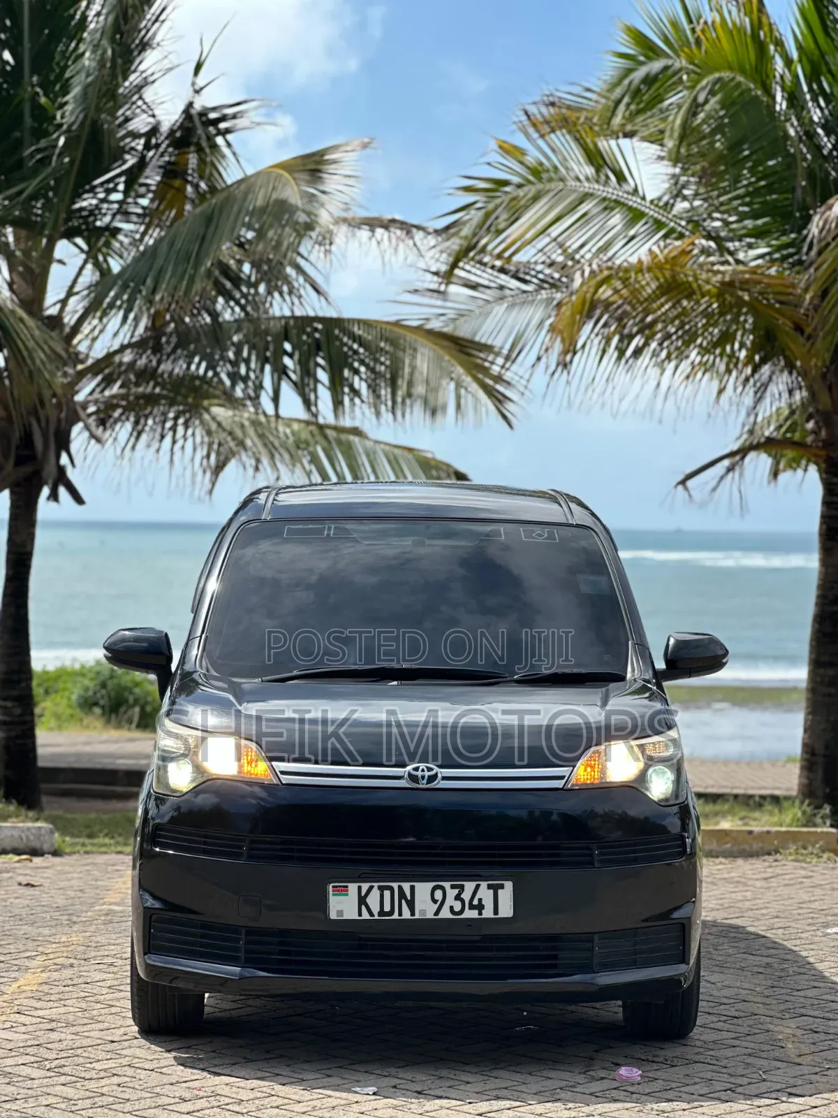 Toyota Spade 2016 Black
