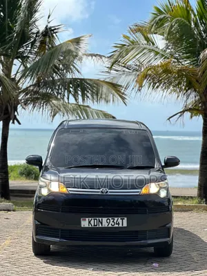Toyota Spade 2016 Black