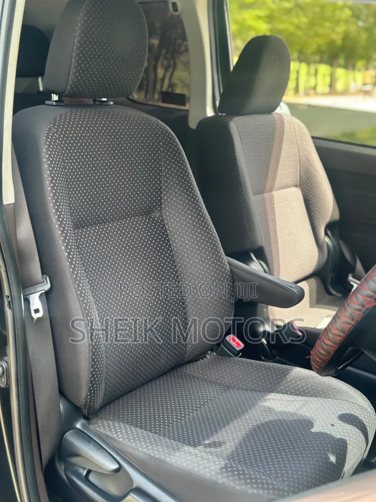 Toyota Spade 2016 Black