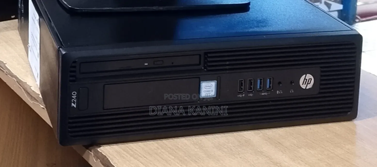 Desktop Computer HP Z240 8GB Intel Core i5 HDD 500GB