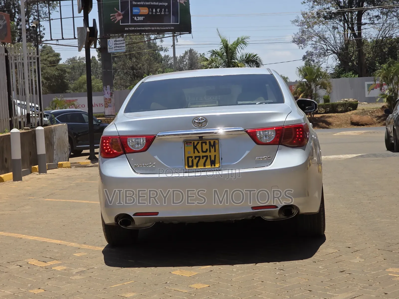 Toyota Mark X 2010 Silver