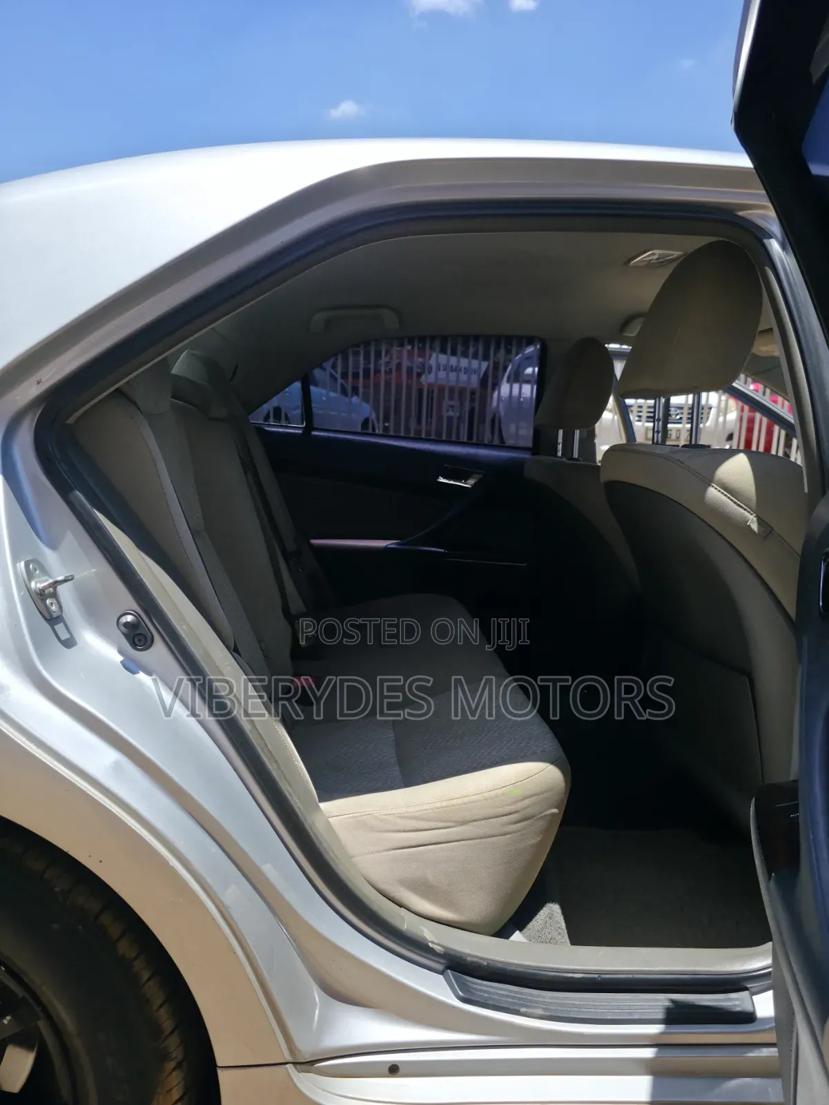 Toyota Mark X 2010 Silver
