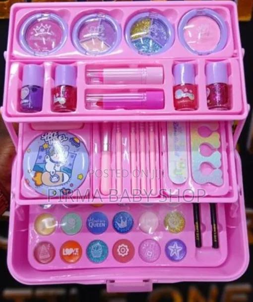 Danielle Make Up Kit - main view