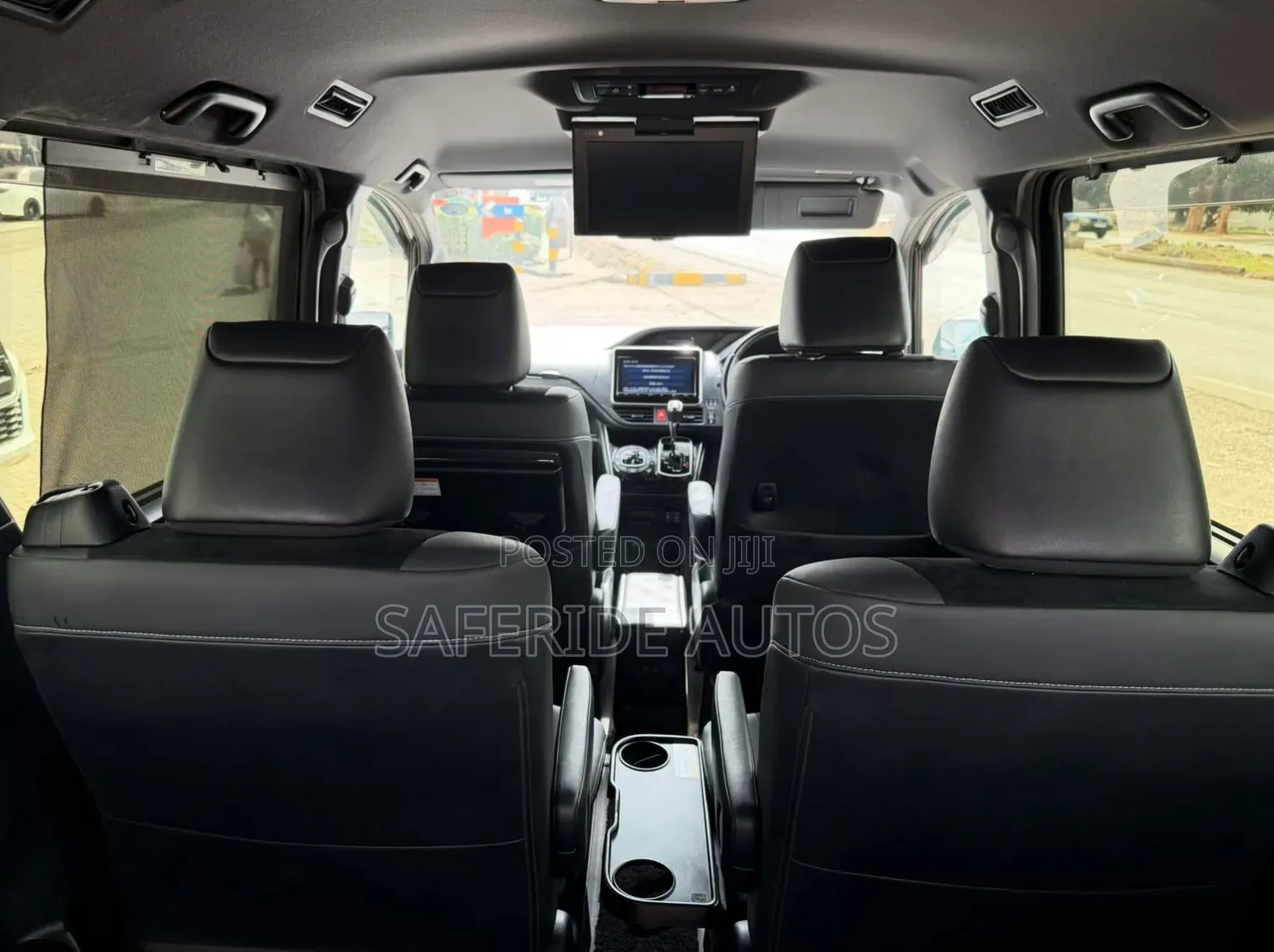 Toyota Esquire 2.0 FWD (7 seater) 2020 Black