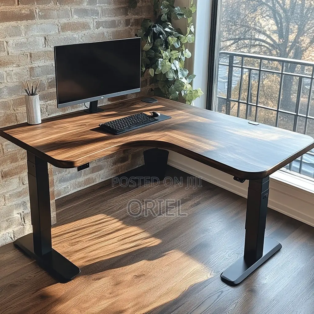 Office Desk : 1.4M Dual Motor Electric Standing Curved Desk
