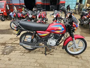 Bajaj Boxer 125 2026 Red