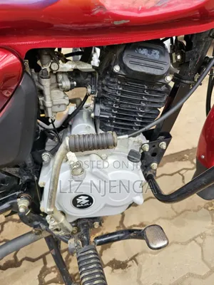 Bajaj Boxer 125 2026 Red