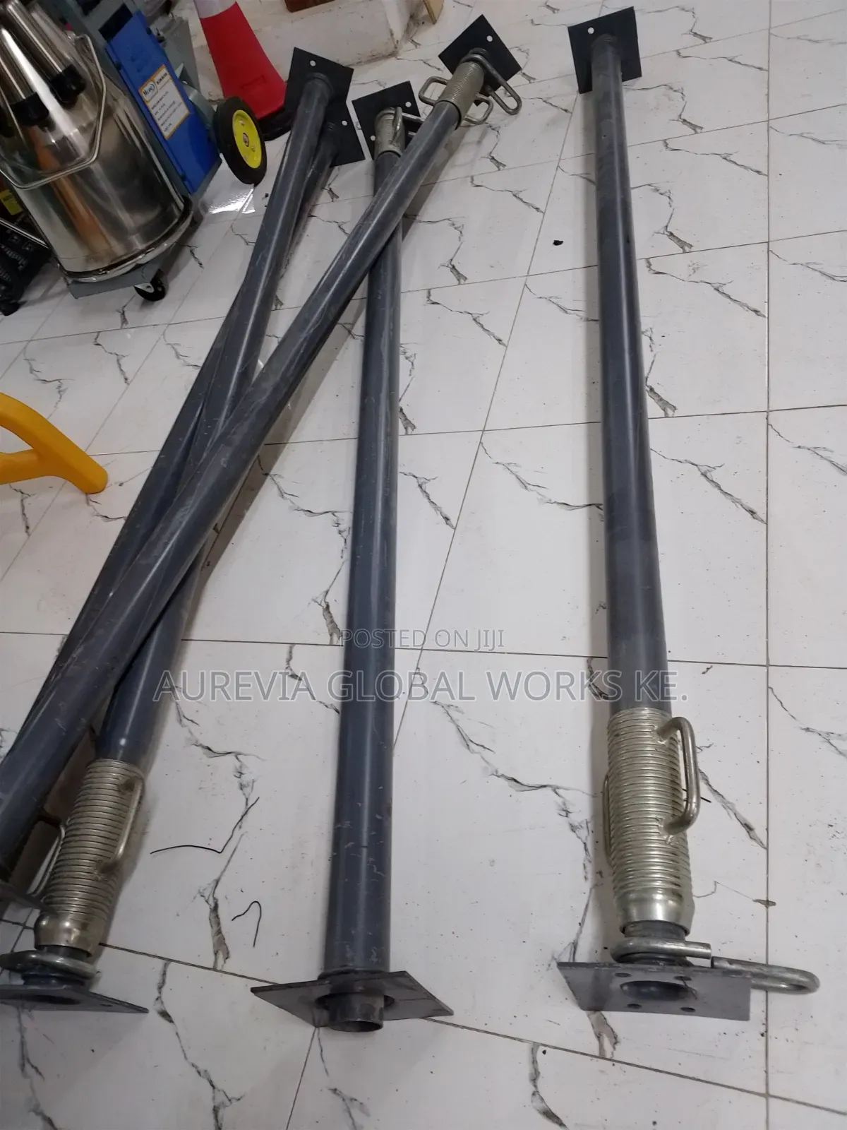 Prop Jacks/Adjustable Iron