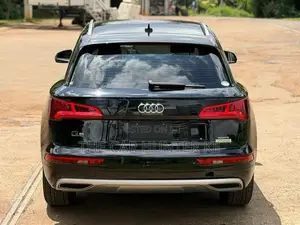Audi Q5 2.0T Premium AWD quattro 2019