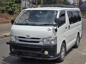 Toyota HiAce 2015 White