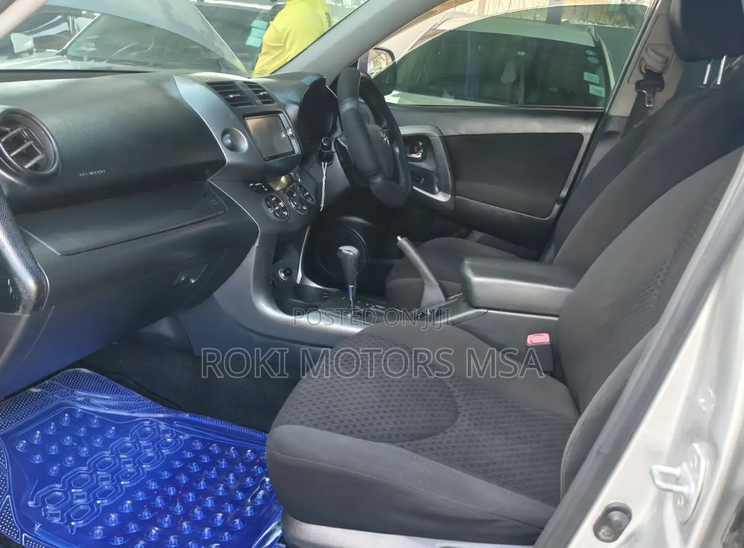Toyota Vanguard 2011 Gray
