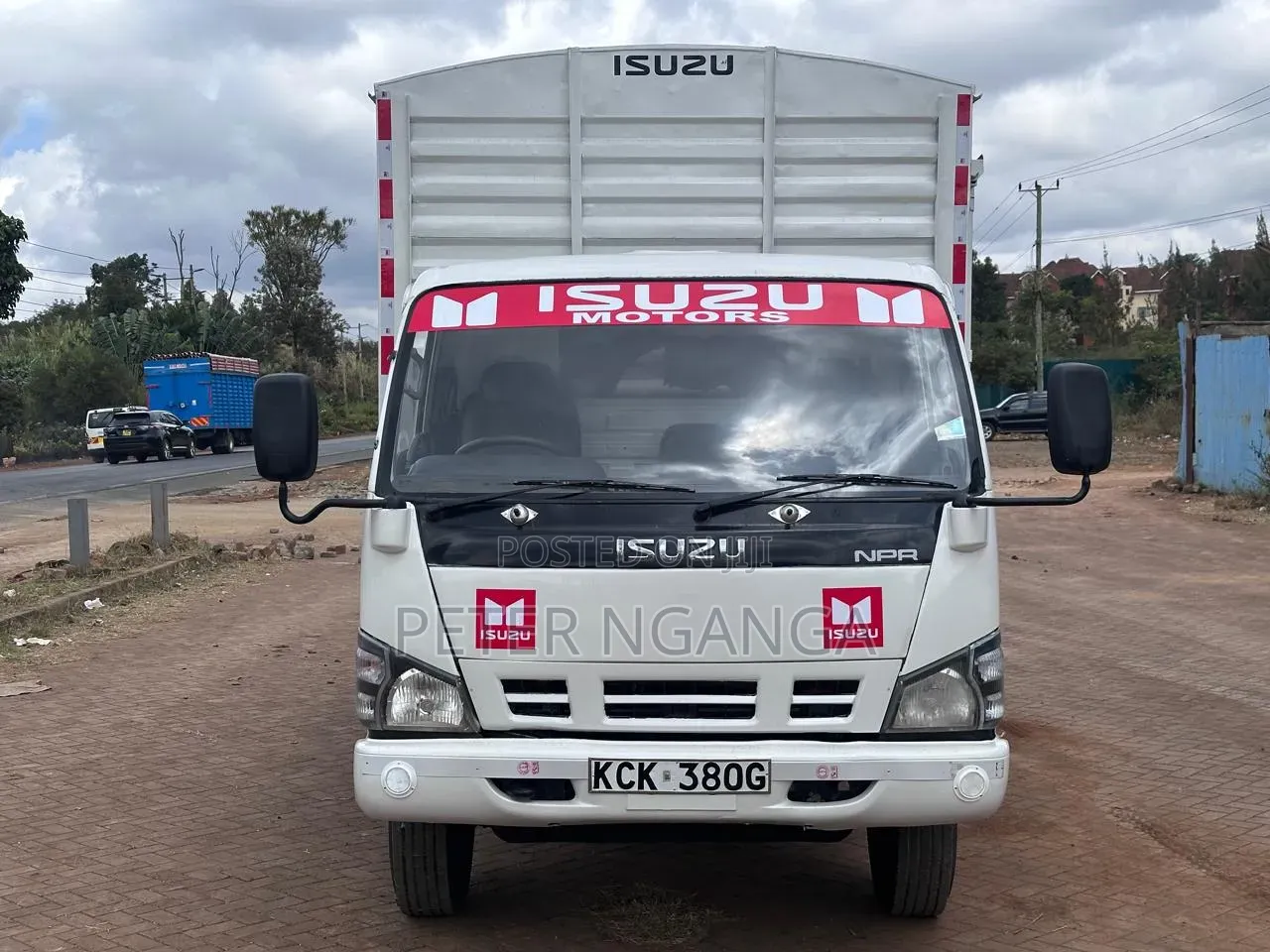 Isuzu NPR 2016 White