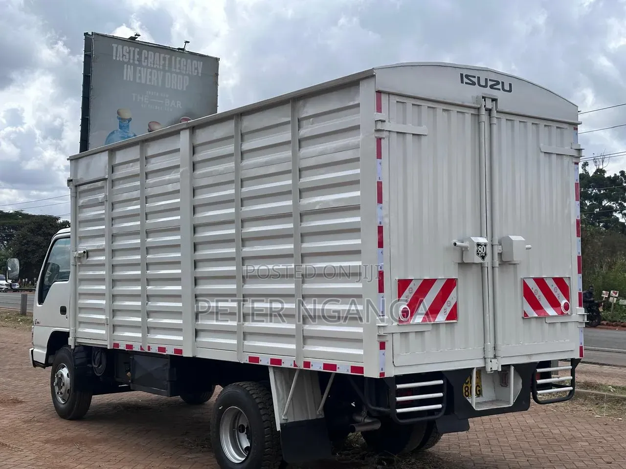 Isuzu NPR 2016 White