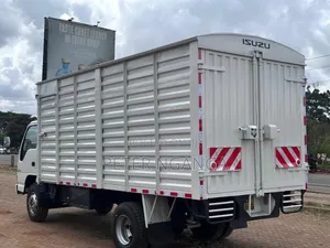 Isuzu NPR 2016 White