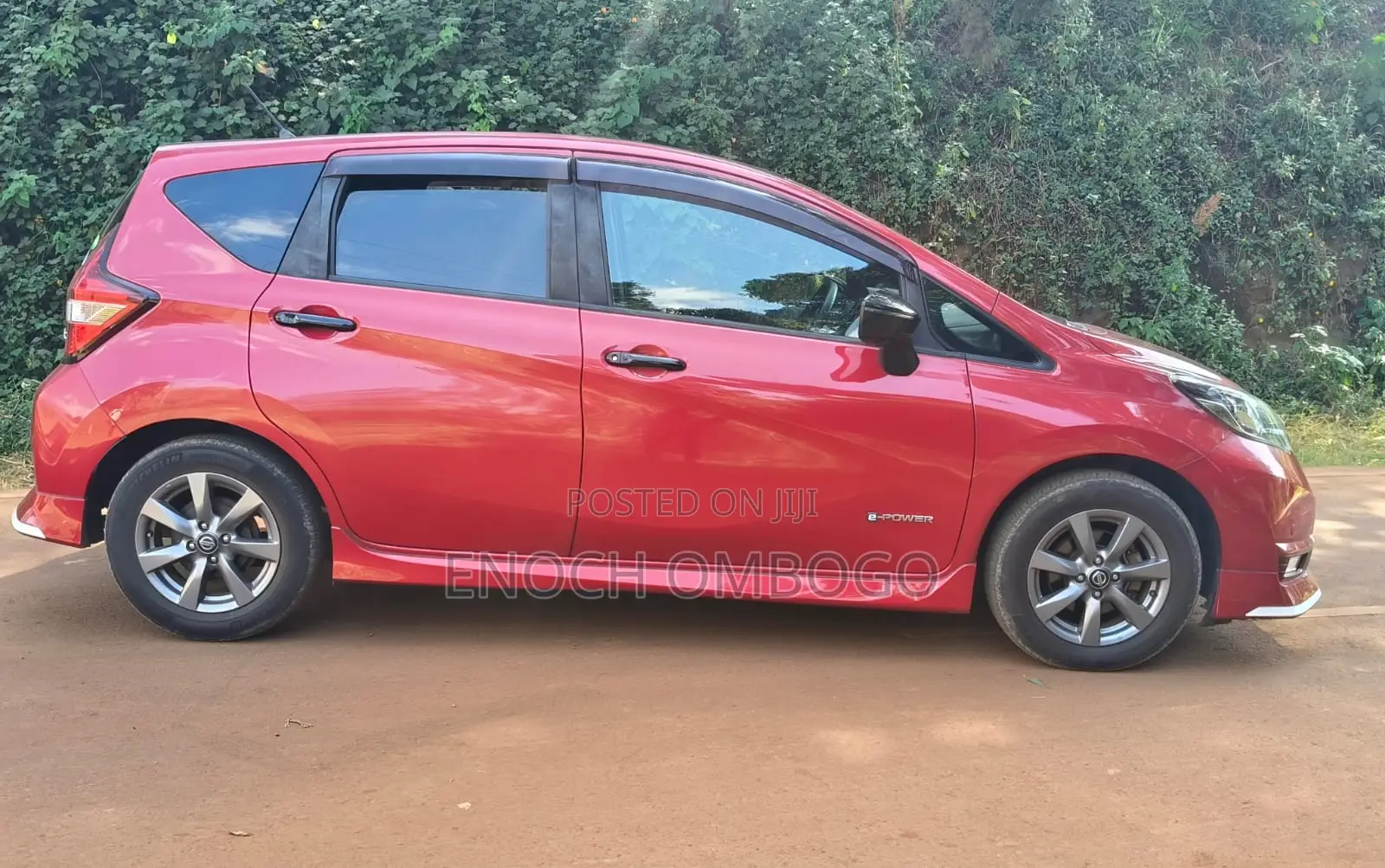 Nissan Note 1.2 Hybrid 2019 Red