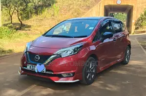 Nissan Note 1.2 Hybrid 2019 Red