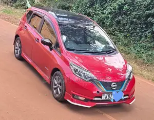 Nissan Note 1.2 Hybrid 2019 Red