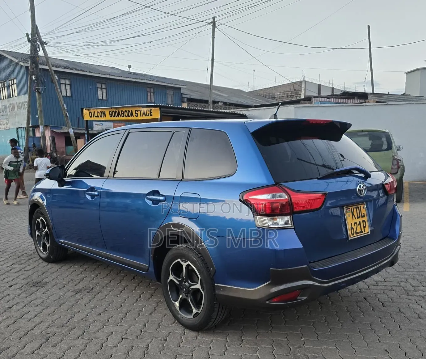 Toyota Corolla Fielder 2017 Blue