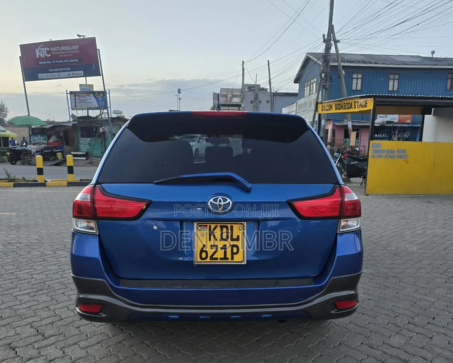 Toyota Corolla Fielder 2017 Blue