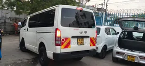 Toyota HiAce 2017 White