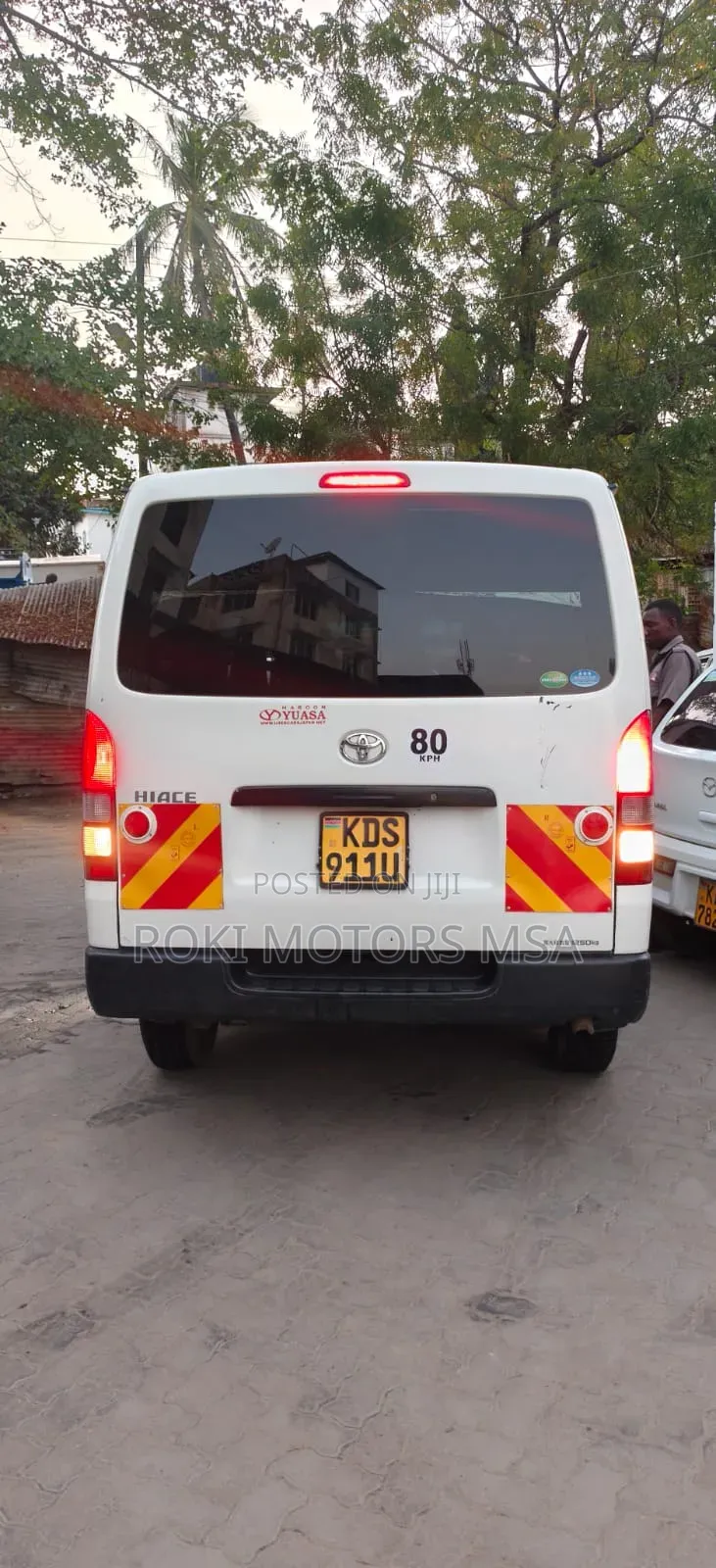 Toyota HiAce 2017 White