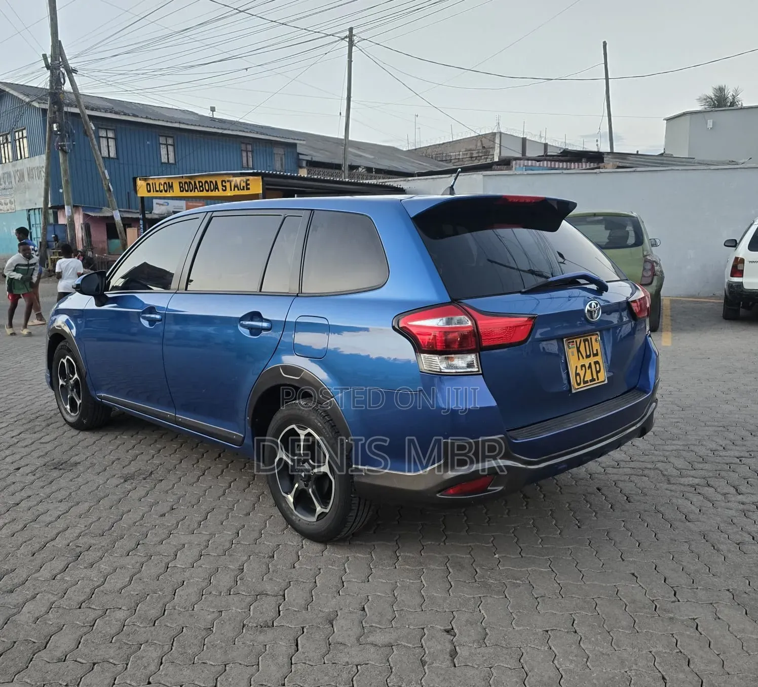 Toyota Corolla Fielder 2017 Blue