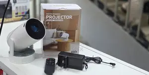 Wireless HY300 Pro Max Android Smart Projector With Built-in Battery