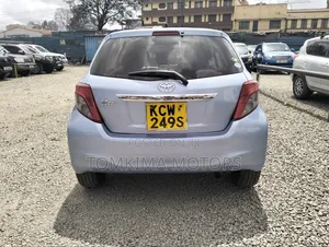 Toyota Vitz 2013 Blue