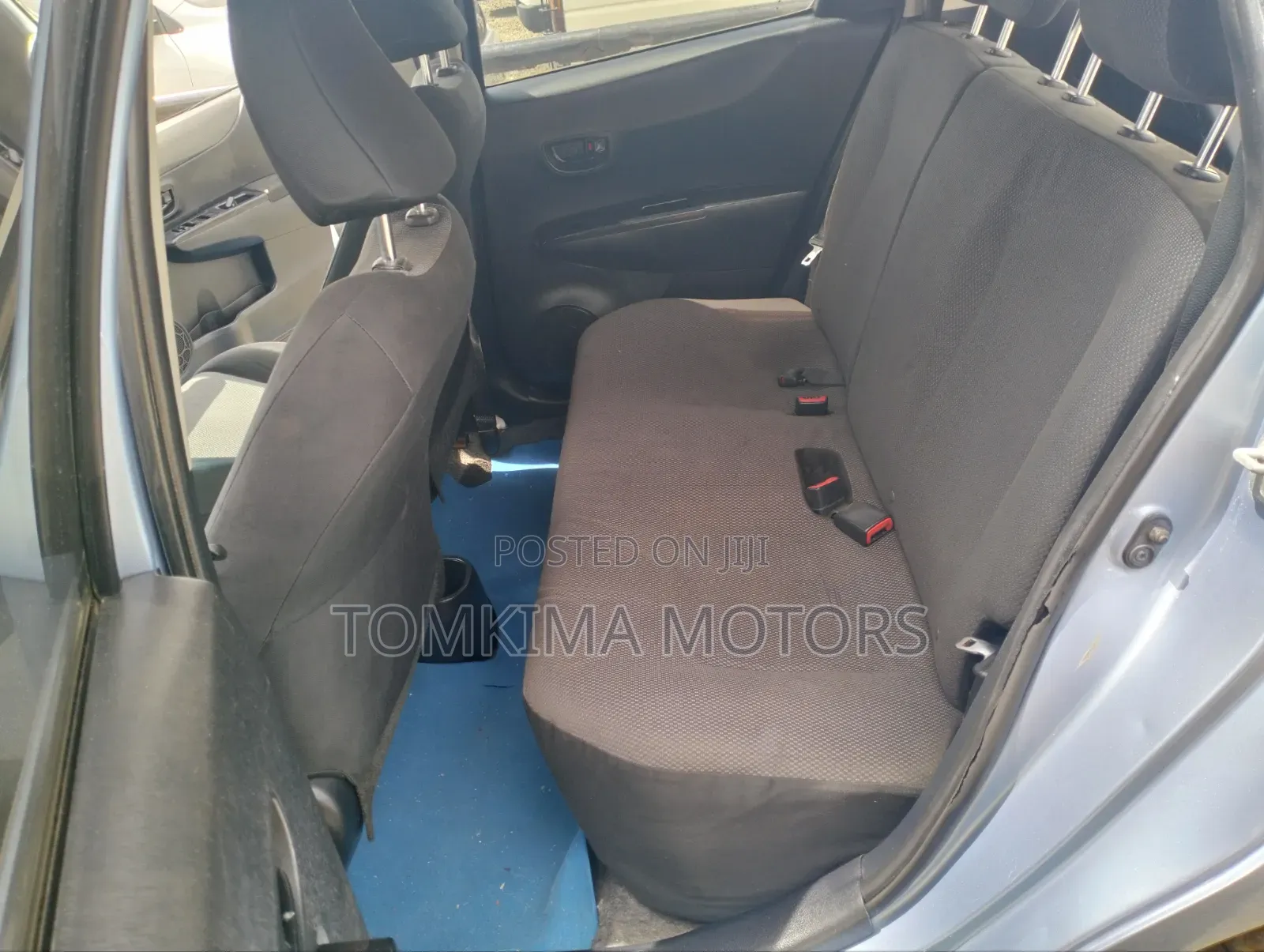 Toyota Vitz 2013 Blue