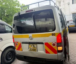 Toyota HiAce 2015 Grey