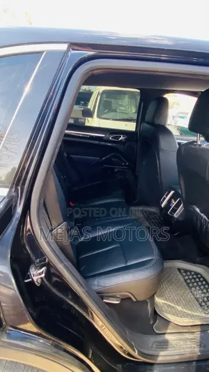 Porsche Cayenne 2013 Black