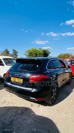 Porsche Cayenne 2013 Black