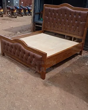 Brand New 5x6 Brown Wooden Bed With Tufted Upholstery