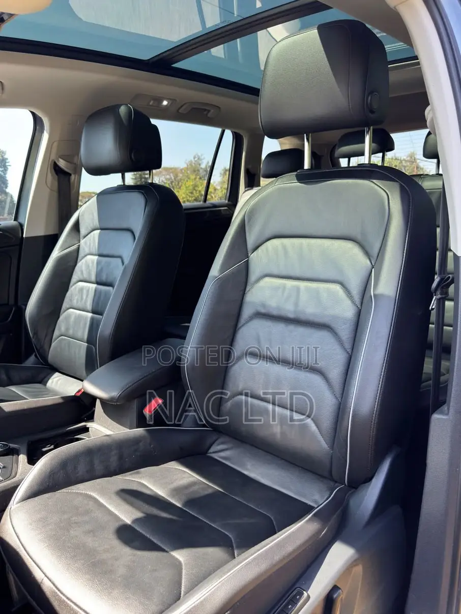 Volkswagen Tiguan 2.0T SEL Premium AWD 4MOTION 2019 Gray