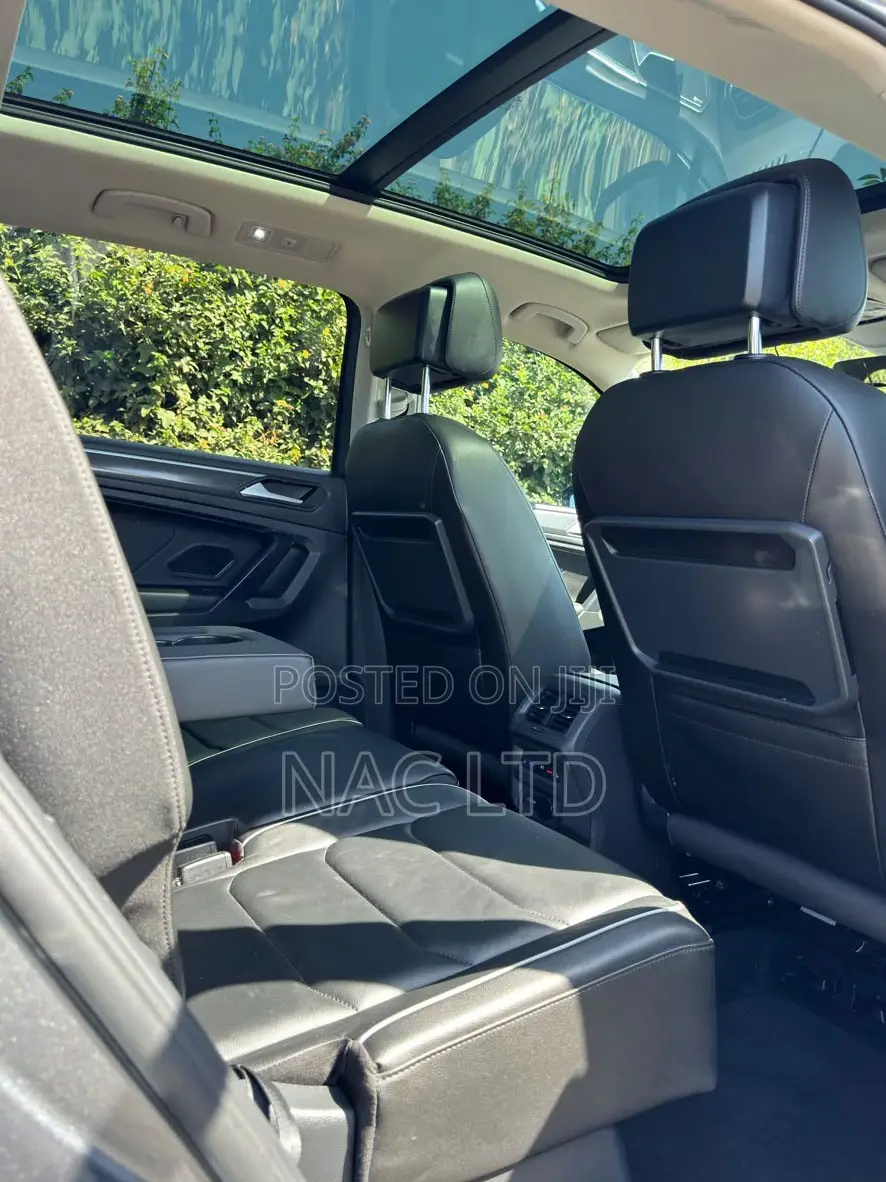Volkswagen Tiguan 2.0T SEL Premium AWD 4MOTION 2019 Gray