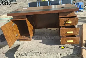 Modern 1.4 Metres Imported Office Desk 